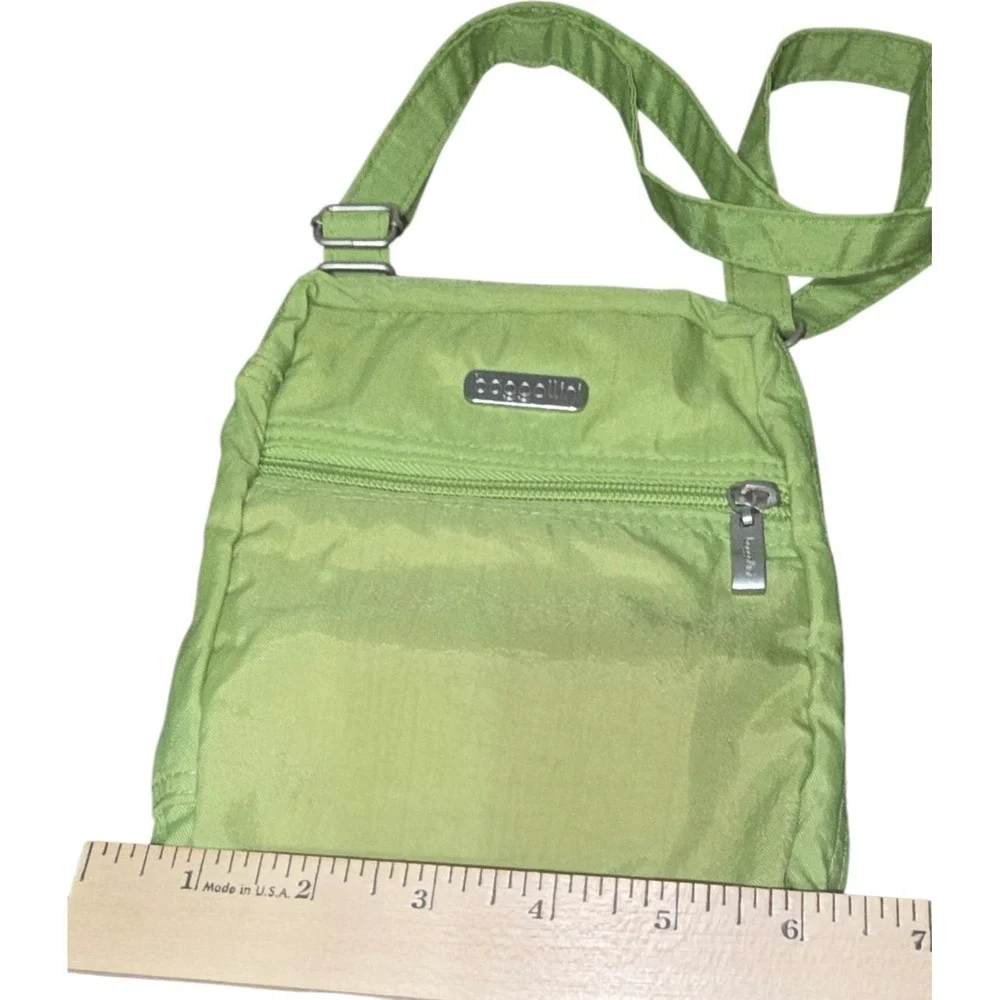 Baggallini Olive‎ Green Zip Crossbody Bag Handbag Wallet Pocket Convertible